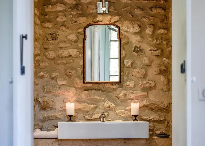 Romantic Dovecot Near Germain De Belves Dom wakacyjny