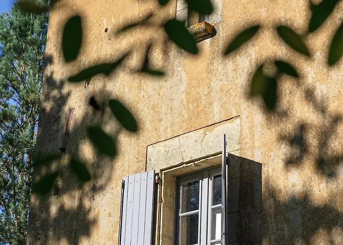 Romantic Dovecot Near Germain De Belves Dom wakacyjny *